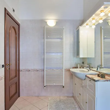 Le Villette-1 By Interhome דונגו