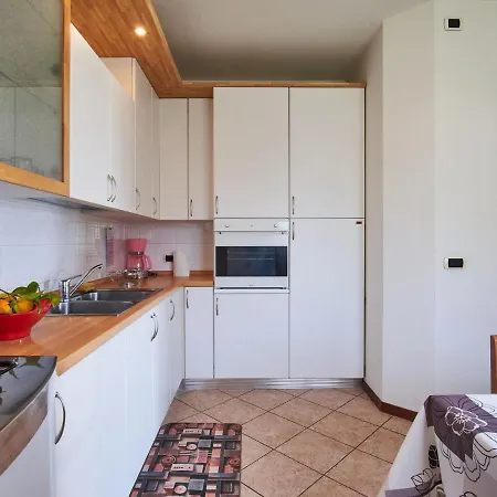 בית נופש Le Villette-1 By Interhome דונגו